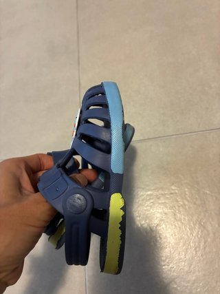 Ciabatte/sandaletto bimbo 23