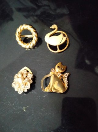 Lote 4 Broches Vintage Dorados