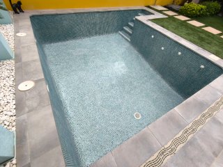 Construcción, rehabilitación y reformas de piscina