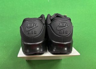 Nike Air Max 90 Triple Black