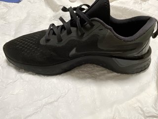 Nike React Odyssey Talla 44