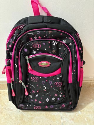Mochila COOFIT negra y rosa con estrellas