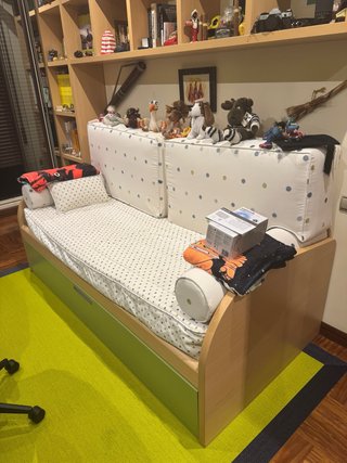 Sofá Cama Nido Doble + 2 colchones.Recien tapizado
