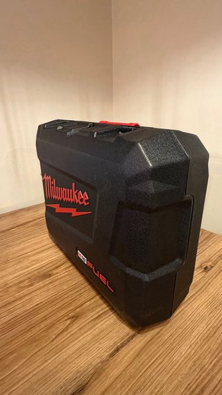 Caja Milwaukee M18 FUEL vacía