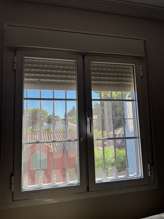 Ventana abatible