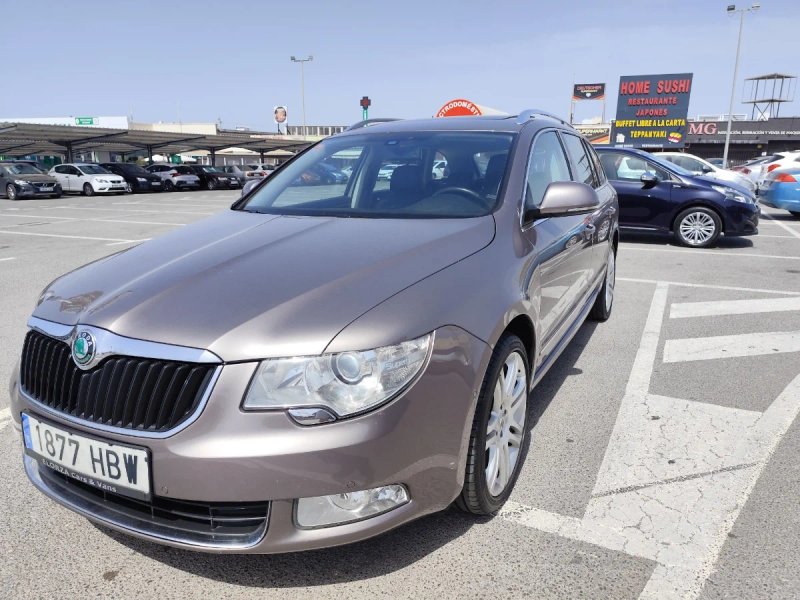 Škoda Superb 3.6 V6 FSI Exclusive 2011, foto 3