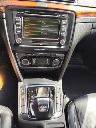 SKODA SUPERB 3.6 V6 GASOLINA 260 CV 4X4 230.000 KM