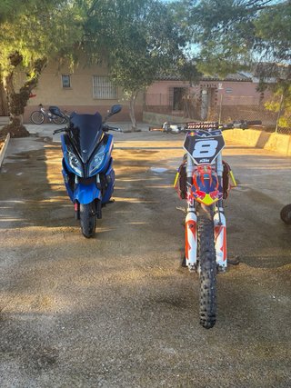 Moto Scooter  de 300