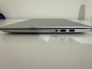 Portátil Huawei i5 8GB RAM 500GB SSD