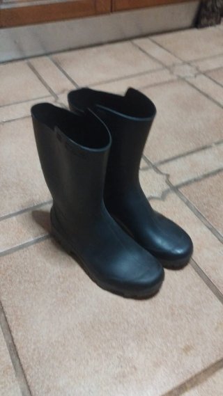 Botas de agua negras