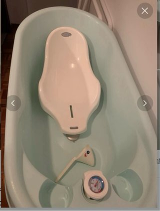 Bañera bebé con patas, soporte y termómetro