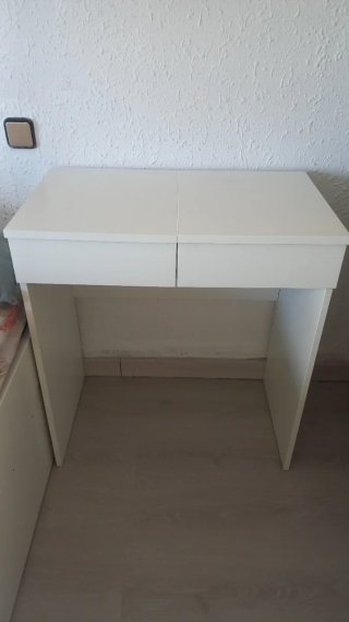 Escritorio blanco moderno