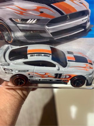 Hot Wheels 2020 Ford Mustang Shelby GT500