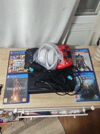 PS4 Slim 500GB + 2 Mandos + GTA V + Juegos+Cascos