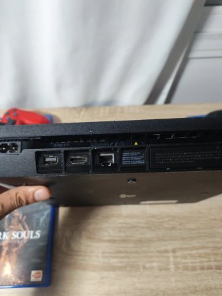 PS4 Slim 500GB + 2 Mandos + GTA V + Juegos+Cascos