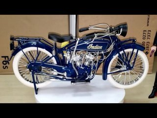 Indian Scout 1920 - Moto a escala azul