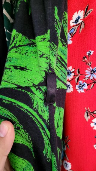 Vestido Desigual Tropical Negro y Verde Neón