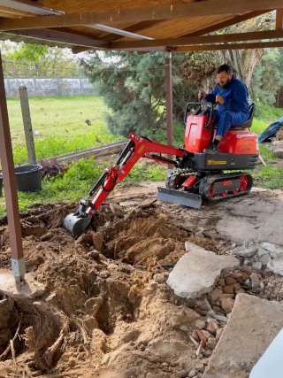Mini excavadora 69 cm con operador