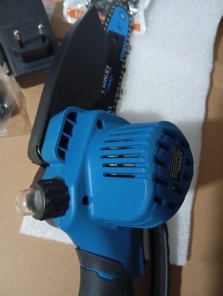 Motosierra Eléctrica YUNXI 6 pulgadas.