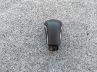 Pomo de cuero Toyota corolla 2023