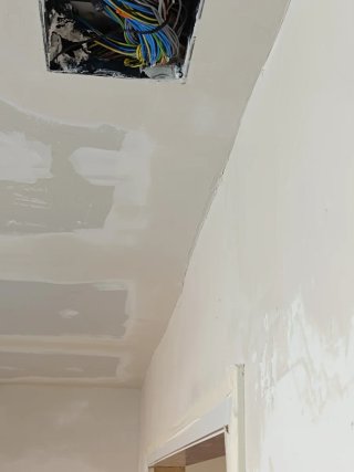 Pintura y alisado de paredes