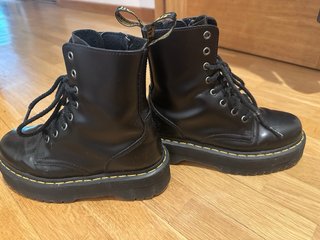 Botas Dr. Martens Jadon Piel Negra Plataforma