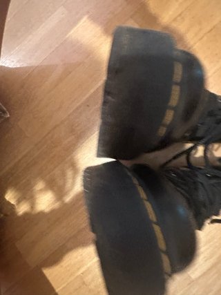 Botas Dr. Martens Jadon Piel Negra Plataforma