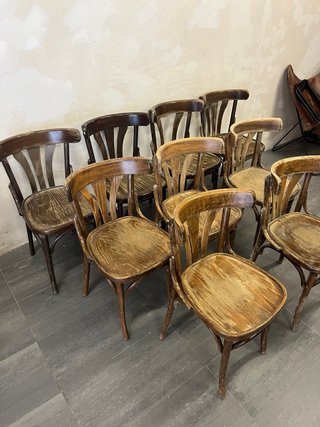 Lote de 9 Sillas de Madera