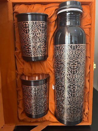 Set Botella 950ml y 2 Vasos 300ml Cobre