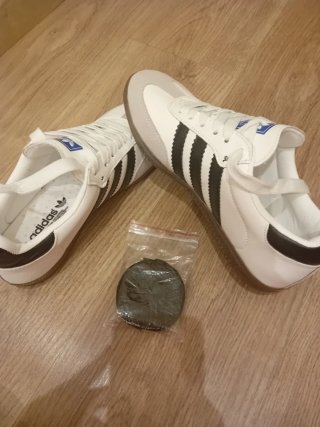 Zapatillas Gris y Blanco
