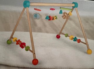 Parque infantil de madera para bebés