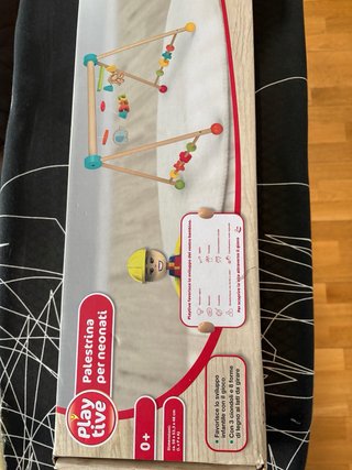 Parque infantil de madera para bebés