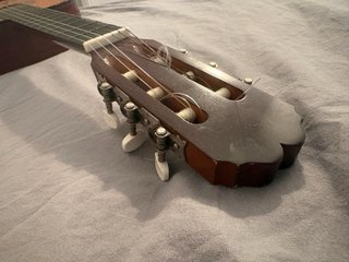 Guitarra Clasica Admira Paloma con Preamp Fishman⁠