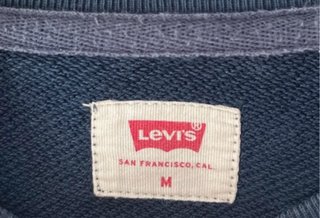 Lotto 2 felpe Levi's e ellesse vintage