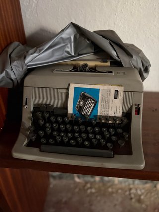 Máquina de escribir antigua