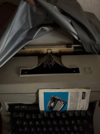 Máquina de escribir antigua