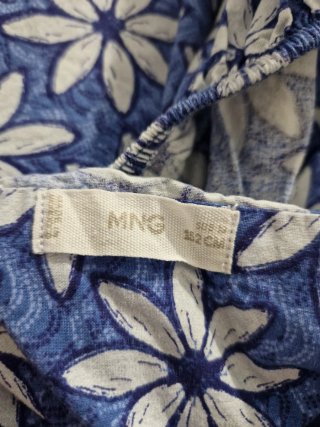 Peto floral azul y blanco Mango talla 10-12 años