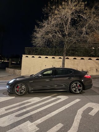 Porsche Panamera 4S