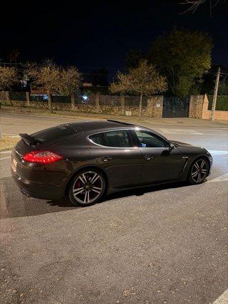 Porsche Panamera 4S