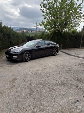 Porsche Panamera 4S