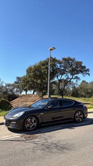 Porsche Panamera 4S