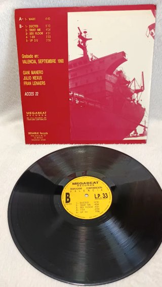 Megabeat - War!! (Acces 22) Vinilo LP 1990 - Vinil