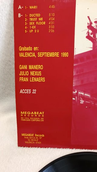 Megabeat - War!! (Acces 22) Vinilo LP 1990 - Vinil