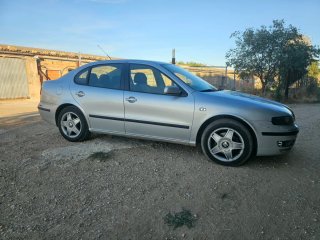 SEAT TOLEDO 1.9 TDI 150 CV SPORT – 6 VELOCIDADES
