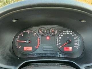 SEAT TOLEDO 1.9 TDI 150 CV SPORT – 6 VELOCIDADES