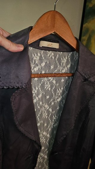 Cappotto vintage in pelle viola