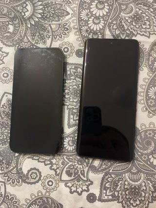 iPhone 14 y Xiaomi Redmi Negro  Bateria iphone 96