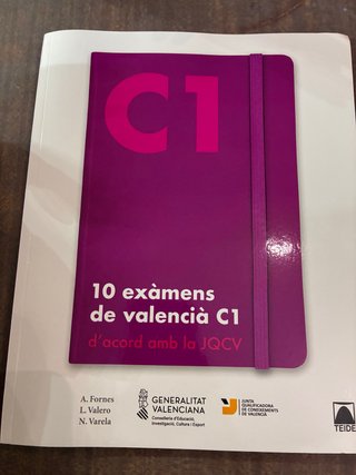 10 exàmens de valencià C1 d'acord amb la JQCV