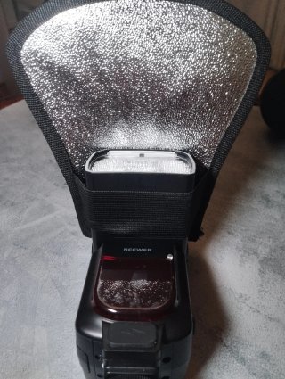 Flash NEEWER NW-750II TTL + accessori
