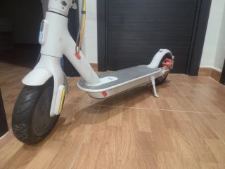 Patinete Xiaomi Mi Electric Scooter Essential